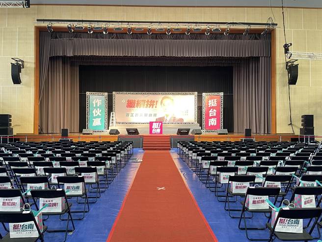 黄伟哲今天下午成立「百工百业后援会」，蔡英文总统5点将南下授旗。(曹婷婷摄)