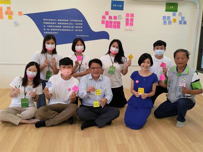 屏县府与为台湾而教教育基金会（TFT）合作，在车城国小温泉分校设立全屏首座「教育创新基地」，作青年教育人才与资源匯聚点，为国境之南创造优质学习环境。（谢佳潾摄）