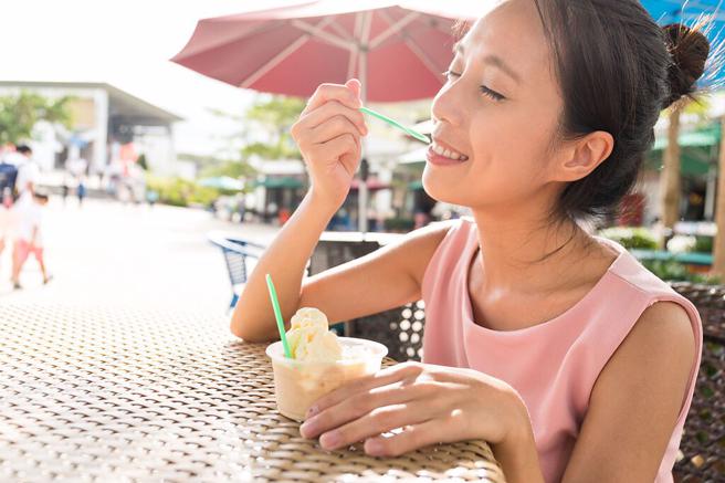 每个人对共食有着不同见解。（示意图/翻摄自Shutterstock）
