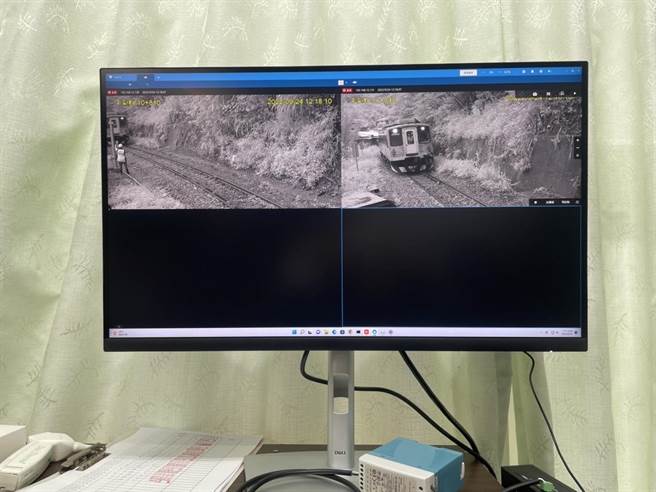 台鐵局局長杜微視察平溪線新設置的天候監控系統，並赴落石現場勘察落石告警系統建置的進度。（台鐵局提供／張志康新北傳真）