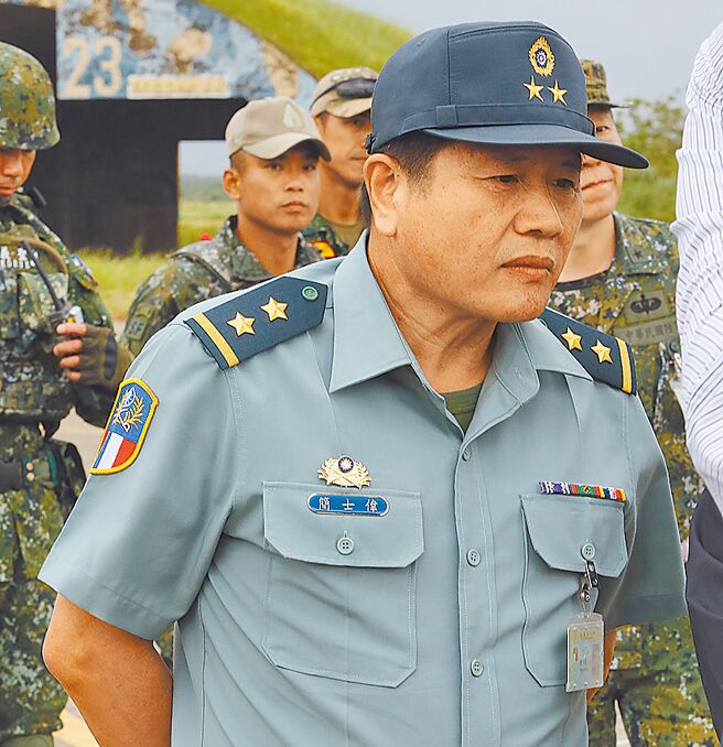 政战局长简士伟（见图）等官员8月初访夏威夷行程细节及菜单，被网媒「全都露」，有如陈明通访问泰国事件翻版。（本报资料照片）