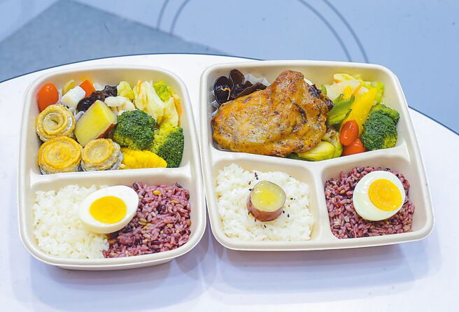 WOO Box主食、米饭和配菜玩五行概念，标榜首个取得11项洁净标章的餐盒。（粘耿豪摄）