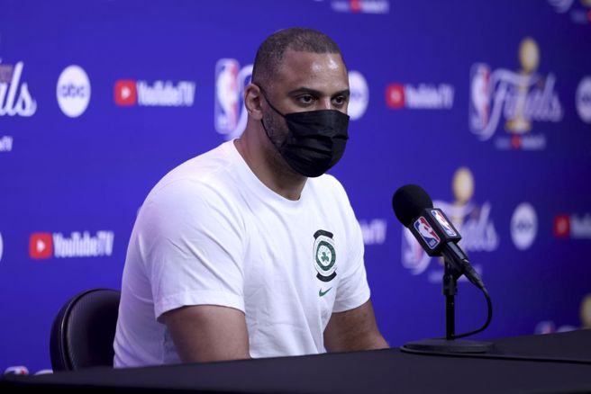 塞尔提克总教练乌度卡遭到球团禁赛1年。（美联社资料照）