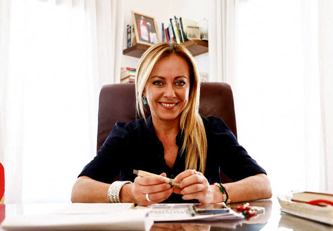 义大利极右派「义大利兄弟党」（Brothers of Italy）的45岁党魁梅洛尼（Giorgia Meloni），可能成为义国首位女总理。（资料照／路透社）