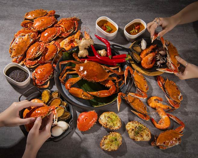 台北远东香格里拉 远东Cafe推品蟹嘉年华。（远东提供）