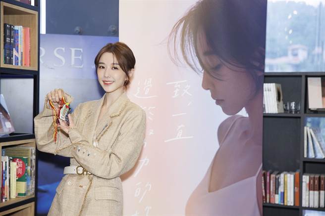 邵雨薇出席新书分享会。（重版文化提供）