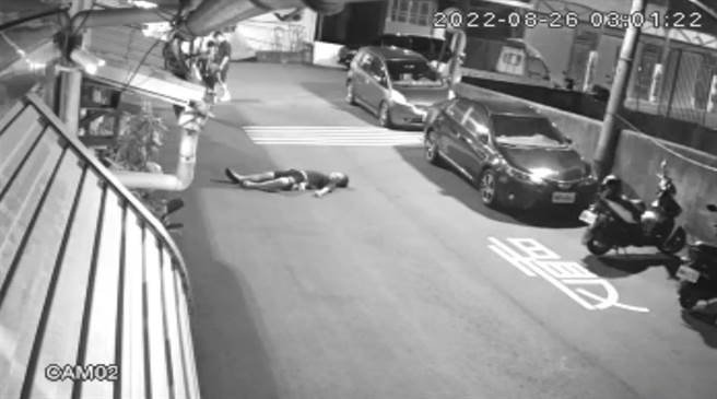 居民说常常闹到半夜2、3点，喝醉的酒客大声喧哗，还躺在马路上，反应都没用。（民眾提供／吴建辉彰化传真）