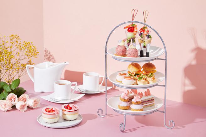 台南远东香格里拉响应「国际乳癌防治月」推出吸睛梦幻的「粉红下午茶」。（台南远东香格里拉提供）