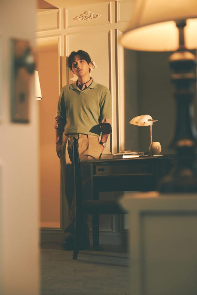 安七炫身为偶像大前辈兼公司理事，也常暖心给后辈们建议。（爱贝克思提供）