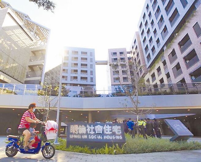 台北市社会住宅停车场开放周边住户一起使用，但议员游淑慧发现停车位僧多粥少，演变成住户与周边里民互抢车位。（本报资料照片）