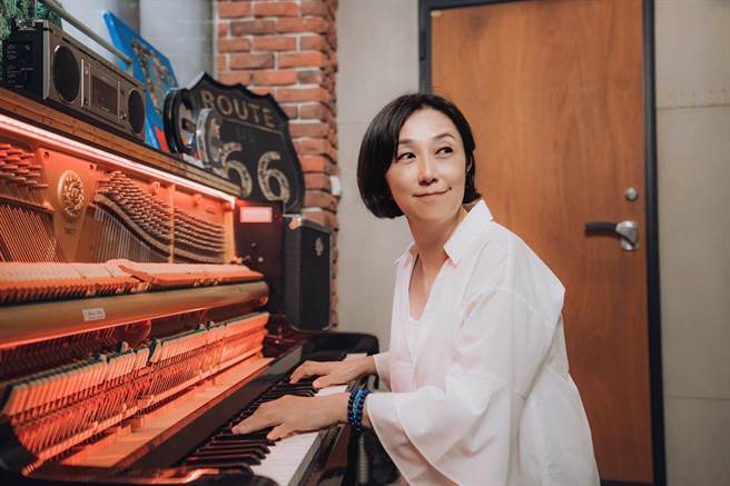 黄韵玲学生满天下， 感谢曾经不吝传授的老师和贵人们。（关怀台湾文教基金会×大鹏传播提供）