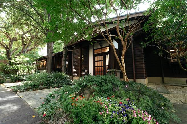 「文房」開館日提供建物歷史導覽和書籍借閱，出入場館參觀或參加活動都不需付費。(頂新提供／吳建輝彰化傳真)