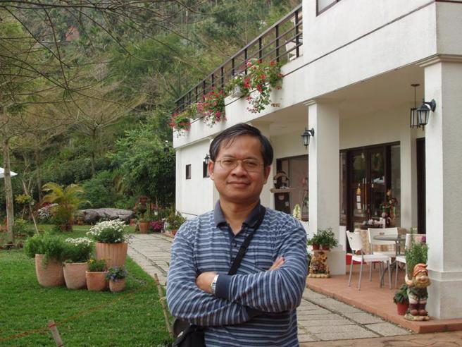 台中市文化局28日公布第11届台中文学奖得奖名单，长期从事台湾文学研究及教学推广的中兴大学台湾文学与跨国文化研究所兼任特聘教授廖振富获文学贡献奖。（图/ 中央社）