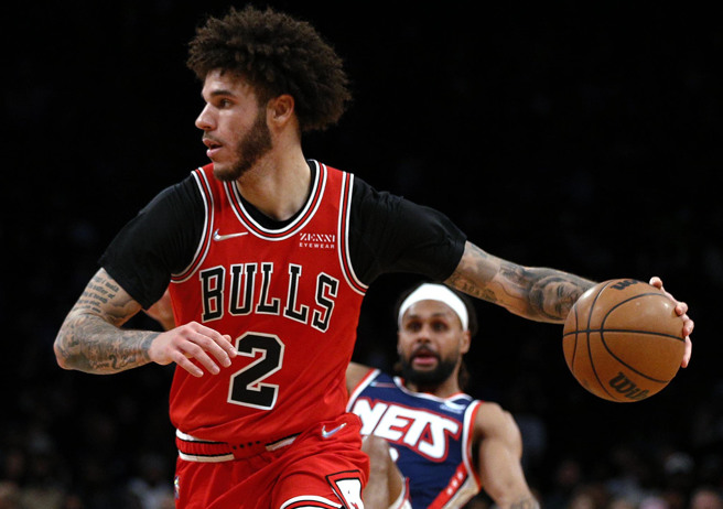 朗佐鲍尔(Lonzo Ball)伤势恢復不如预期，新赛季可能将报销。(美联社)