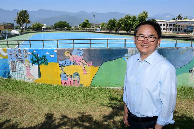 刘棹豪在今天教师节提出教育政见。（民眾提供）