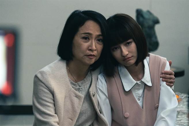 葛盈瑄（右）和姚坤君的母女情是一大看点。（MyVideo提供）