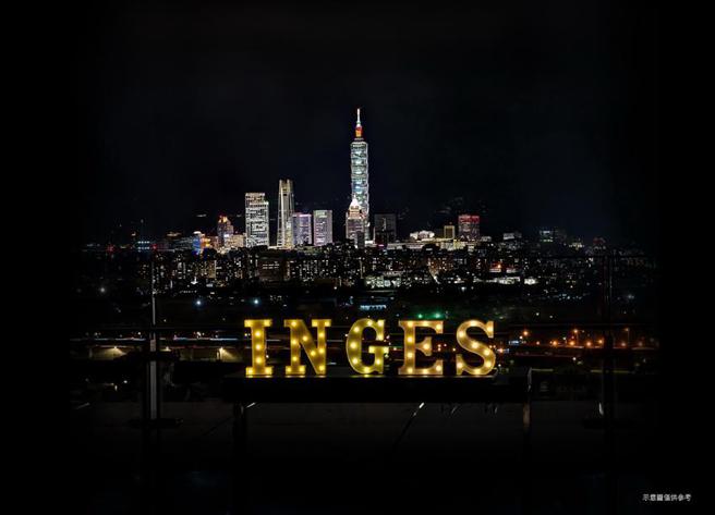 （台北万豪高楼景观餐厅INGE'S Bar & Grill以夜景闻名，饕客可于20楼远眺饱览270度城市绝美环景视野，享受极致精湛餐酒飨宴。图／台北万豪酒店提供）