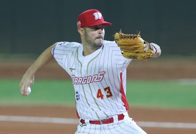 味全龙先发投手布里悍主投7局失2分拿下本季第10胜。（味全龙提供）