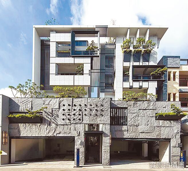 「禾盛」基座石材採搭高设计，建筑外层採双层墙设计，保留极佳隐私。图／业者提供
