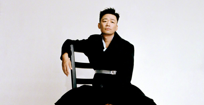 王宝强曾为群眾演员，但代替逃跑的主演演戏，意外得到影帝的殊荣。(图/王宝强 微博)