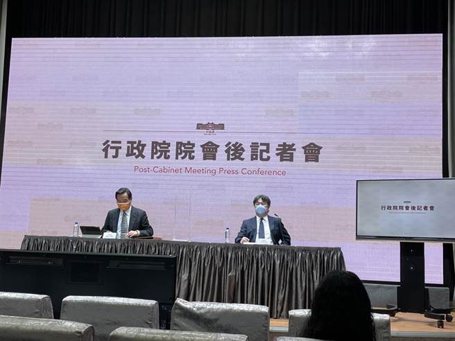 行政院院会后记者会。（叶书宏摄）