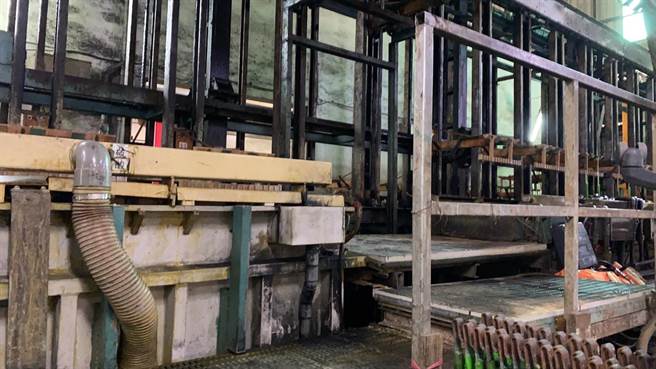 台南市一家电镀工厂发生工安意外，49岁泰国籍移工遭压死。（读者提供／程炳璋台南传真）