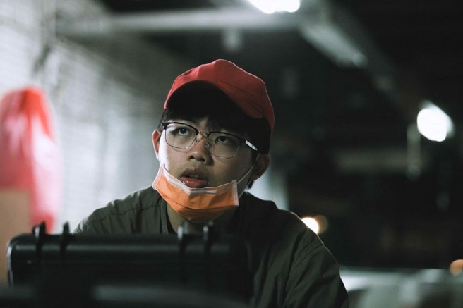 义守大学影视系许圣宗，以短片「隔河」，打败眾多业界精英，拿下「高雄拍」100万元的短片奖助，创下最年轻入选导演之纪录。(照片/义守大学提供)