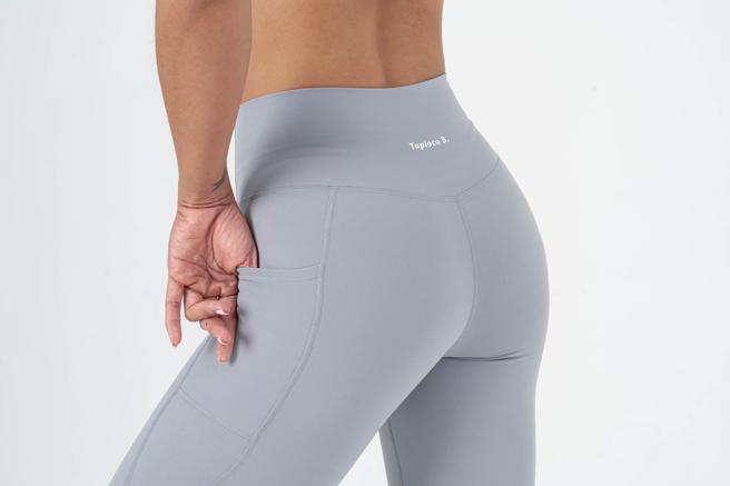 结合口袋设计亦带来了便利性。