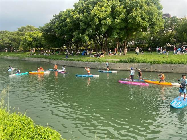 「2022葫蘆墩輕舟水岸音樂漫划行」，10／2日將在豐原葫蘆墩公園第五區輕舟水岸舉辦，主辦單位歡迎民眾前往體驗。（市議員陳清龍服務處提供）