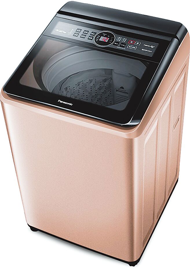 Panasonic直立式洗衣机不只洗净衣物，还能让衣物拥有抗菌力。图／业者提供