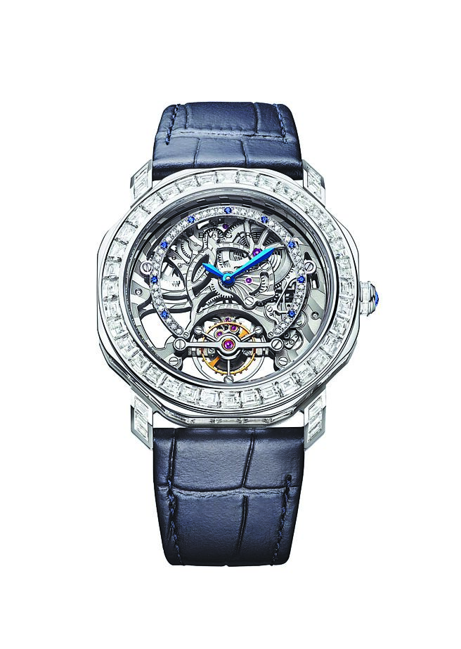 宝格丽OCTO Roma Tourbilon Lumiere光之陀飞轮腕表，表圈镶满钻石。（BVLGARI提供）