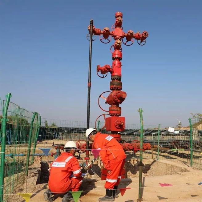 大陆深煤一号探勘开发陆地油气深部煤层成功投产。（中国海油公眾号）