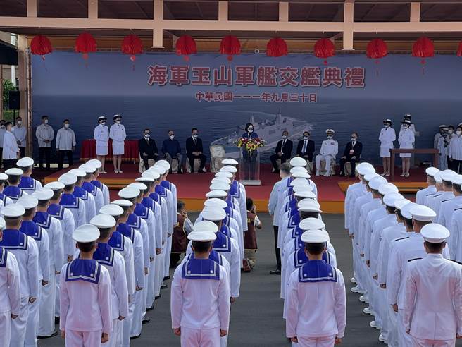 主持玉山軍艦交艦  總統：強化自我防衛，才有真正和平。曾薏蘋攝