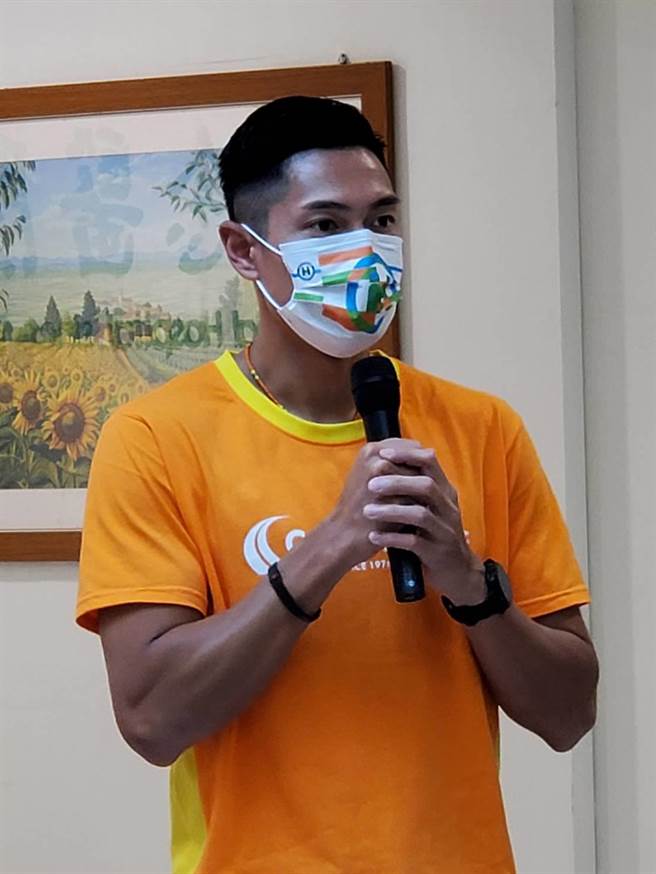 国手陈杰鼓励民眾适量运动，最重要的是持之以恒。（长庚医院提供／林周义台北传真）