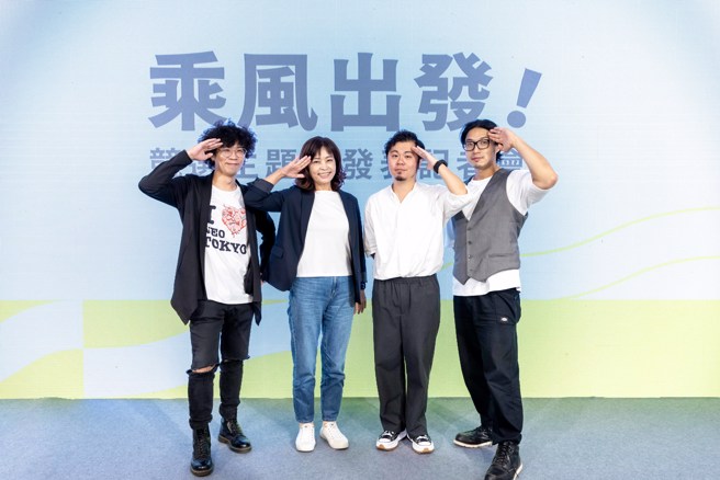 民进党新竹市长候选人沈慧虹（左二）。（图／沈慧虹办公室提供）