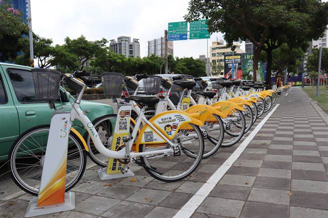新竹縣政府6月底在竹北市推出YouBike2.0，統計至9月25號為止，每輛車周轉率5.04，高居全國第2名。（邱立雅攝）