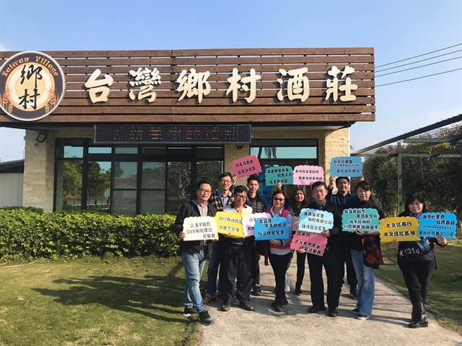 台湾乡村酒庄生产出最天然的老姜醋。（谢明俊摄）