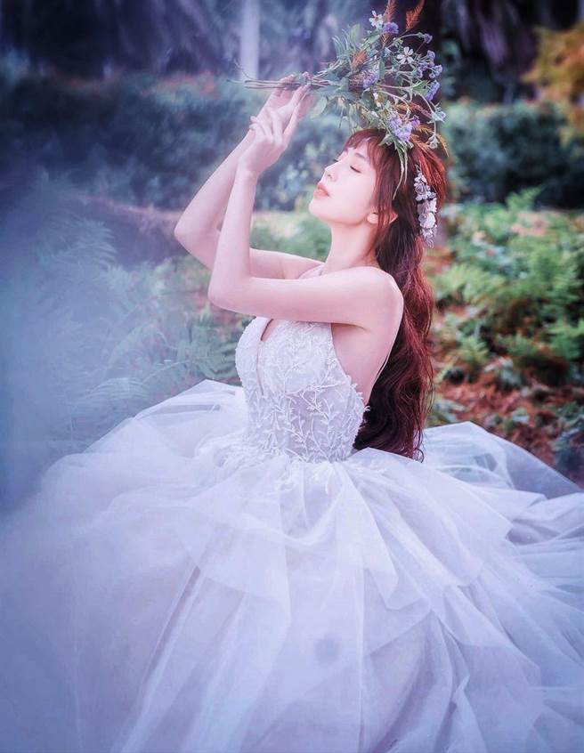 甄馨迷人外表下竟是个通灵少女。（陈孝志提供）