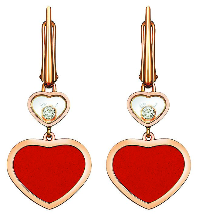 萧邦Happy Hearts玫瑰金红心耳环，11万5000元。（CHOPARD提供）