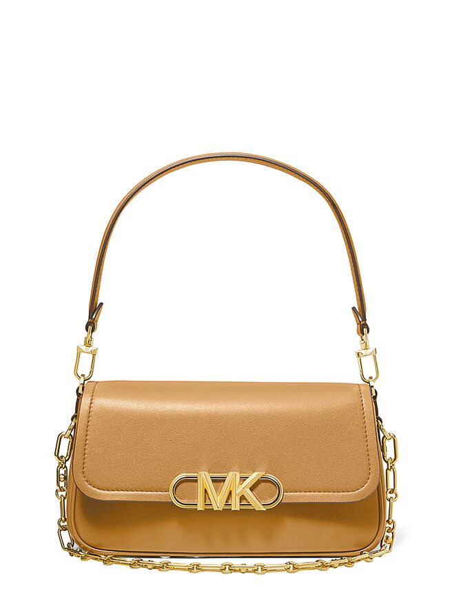 宏匯广场周年庆1F MICHAEL KORS Parker驼色金属饰侧背包，推荐价2万2000元。（MICHAEL KORS提供）