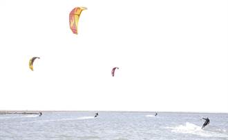 雲林縣第二屆風箏衝浪公開賽暨體驗活動 報名啟動額滿為止