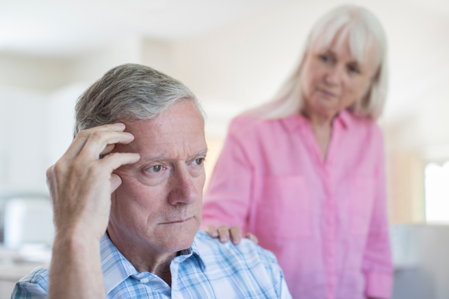 之前阿兹海默症药物每年治疗费用高达5.6万美元（合台币178万元），新药lecanemab应该也不会低于这个价格。（图／Shutterstock）