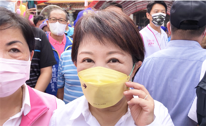 盧秀燕強調，「選舉希望是君子之爭，給孩子建立一個良好的民主示範。」（陳世宗攝）