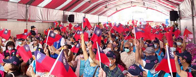 市议员张瀞分今天与市长卢秀燕联合竞选总部成立，现场涌入破千民眾到场力挺支持。（张瀞分竞选总部提供）