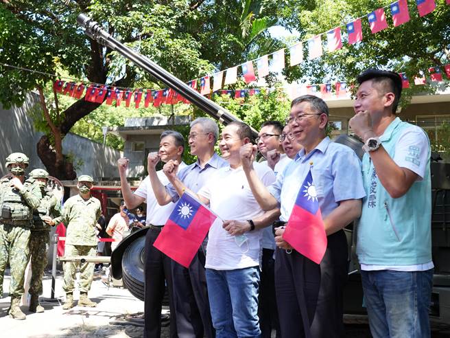 今年仅主办「北北基桃眷游嘉年华」的东道主新北市长侯友宜以及台北市长柯文哲出席，基隆以及桃园则派副市长代理参加。(黄敬文摄)