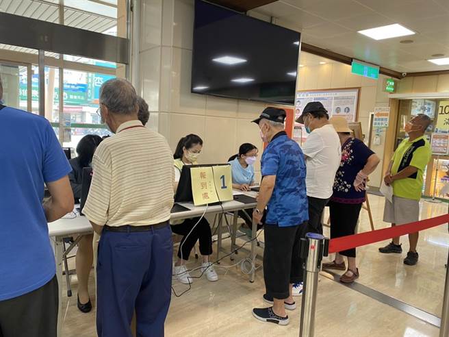 流感好发季节又到了，彰化县公费流感疫苗10月1日起开打。（彰化县政府提供／吴敏菁彰化传真）