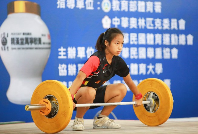 国中女生组49公斤级夺金的潘美金。(主办单位提供)