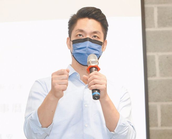 親綠粉專日前針對蔣萬安「小倆口」事件，坦承是不實造謠，並撤文道歉。（資料照，鄭任南攝）