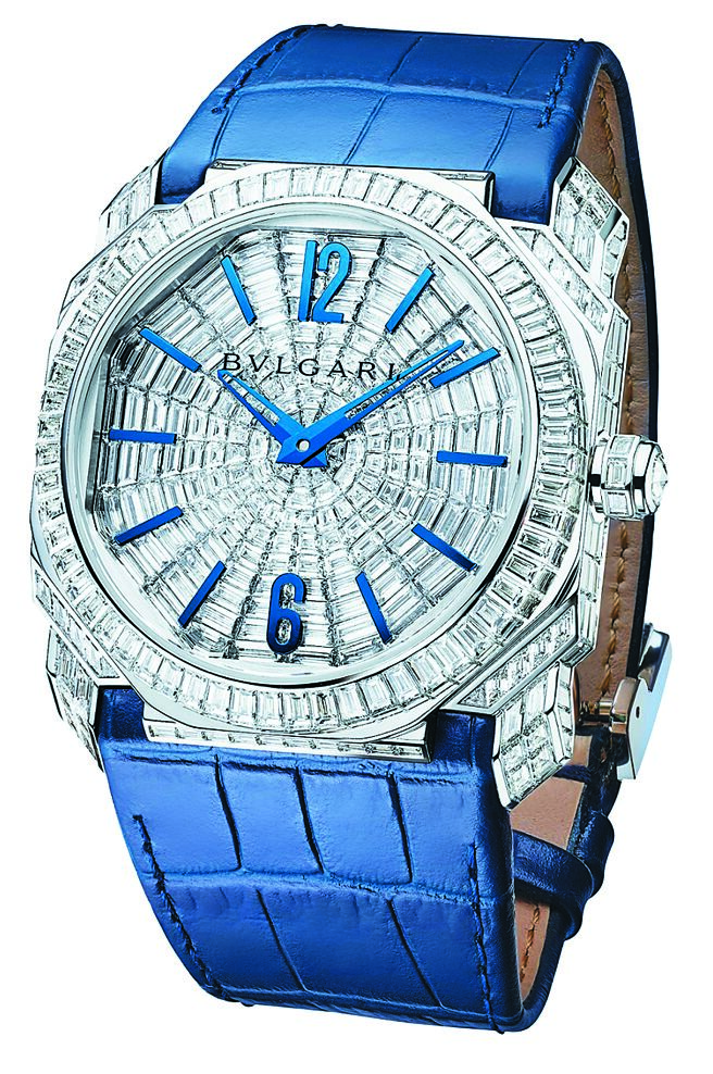 温升豪佩戴要价2000万元的Octo L’Originale钻表。BVLGARI提供）