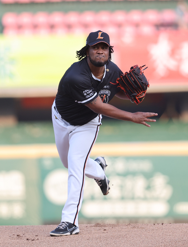 统一狮先发投手克维斯。（统一狮提供）